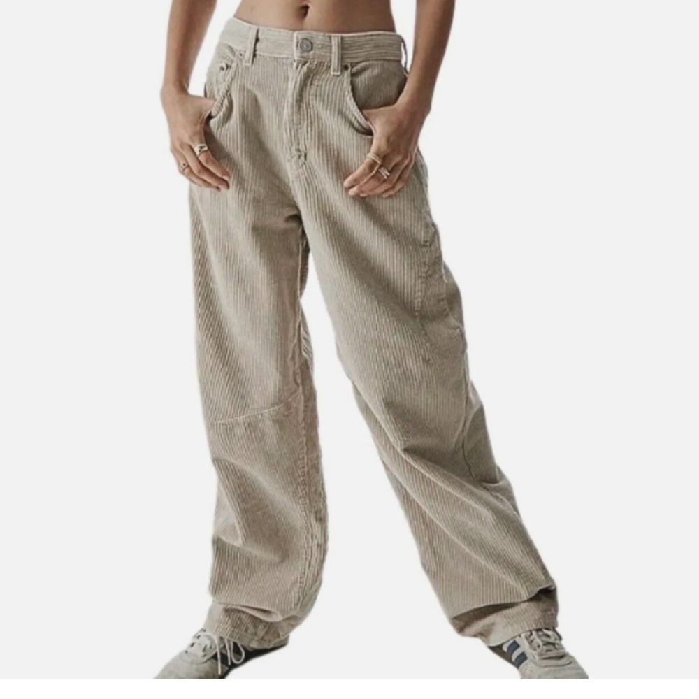 NWOT BDG Urban Outfitters High Rise Baggy Wide-Tooth Corduroy Pants